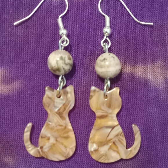 Handmade Rhodonite Kitty Cat Earrings - Picture 1 of 4